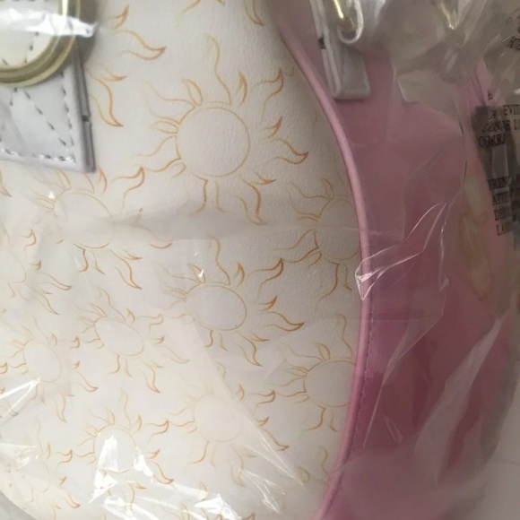 NWT!🌟RARE🌟Loungefly Tangled Tote Purse!💗 - Picture 4 of 5